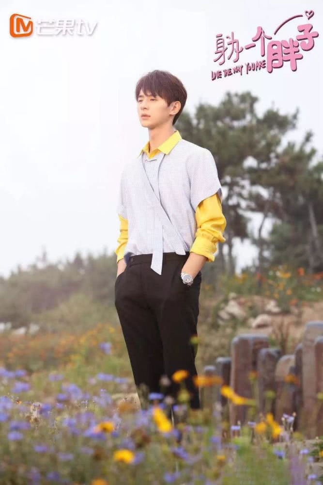 养父:J罗会认真考虑回归皇马 伯纳乌是他的最爱‘hth官网入口’(图2) hth官网入口