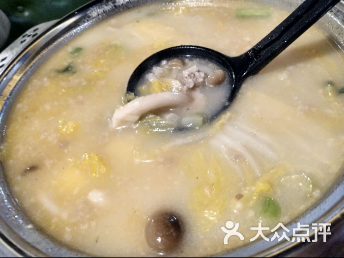 药厂官宣签下新援 17岁巴西边锋将追随前辈脚步‘华体会体育hth官方网站’(图3) 华体会体育hth官方网站